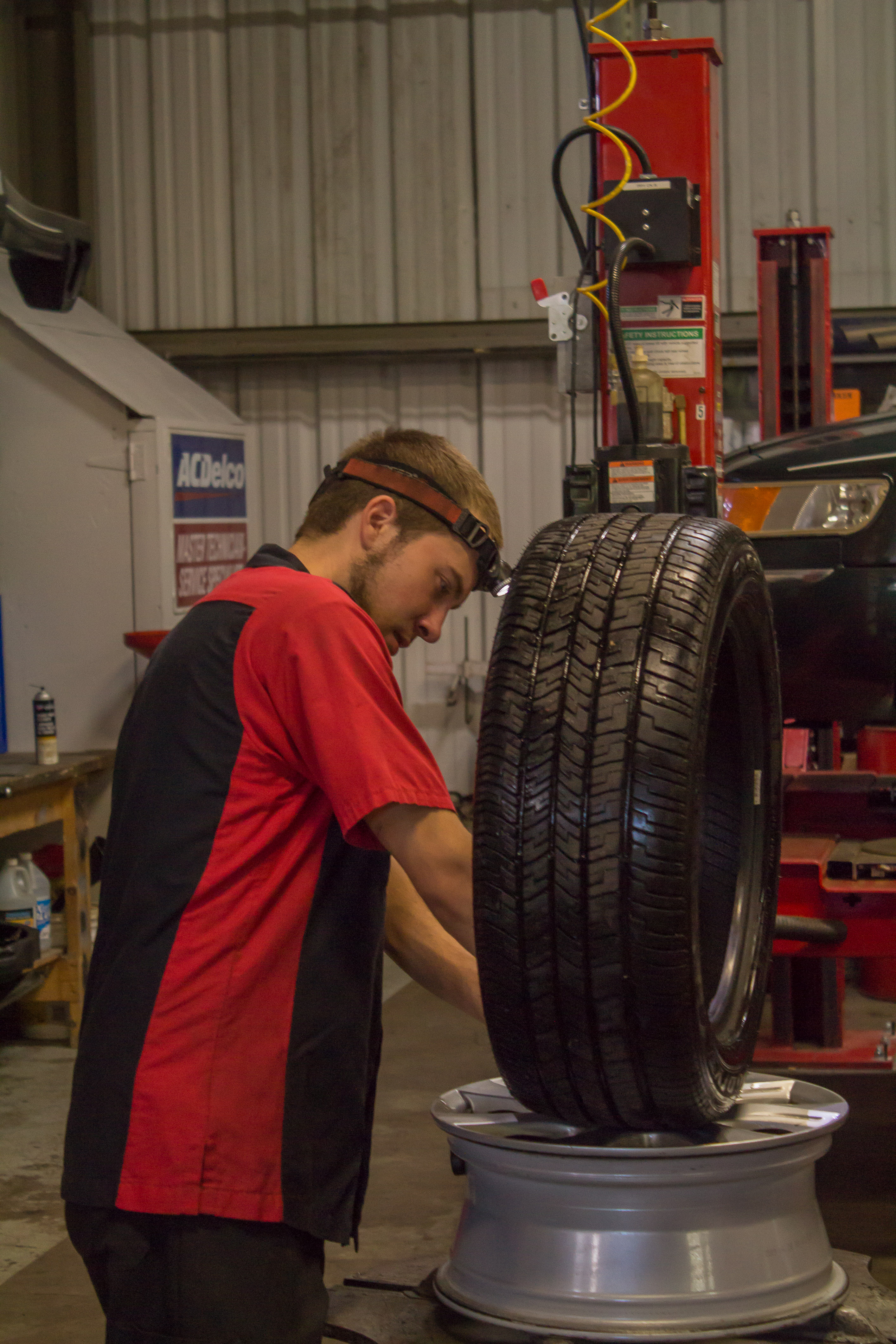 Nate_Doda_-_Tire_Service.jpg