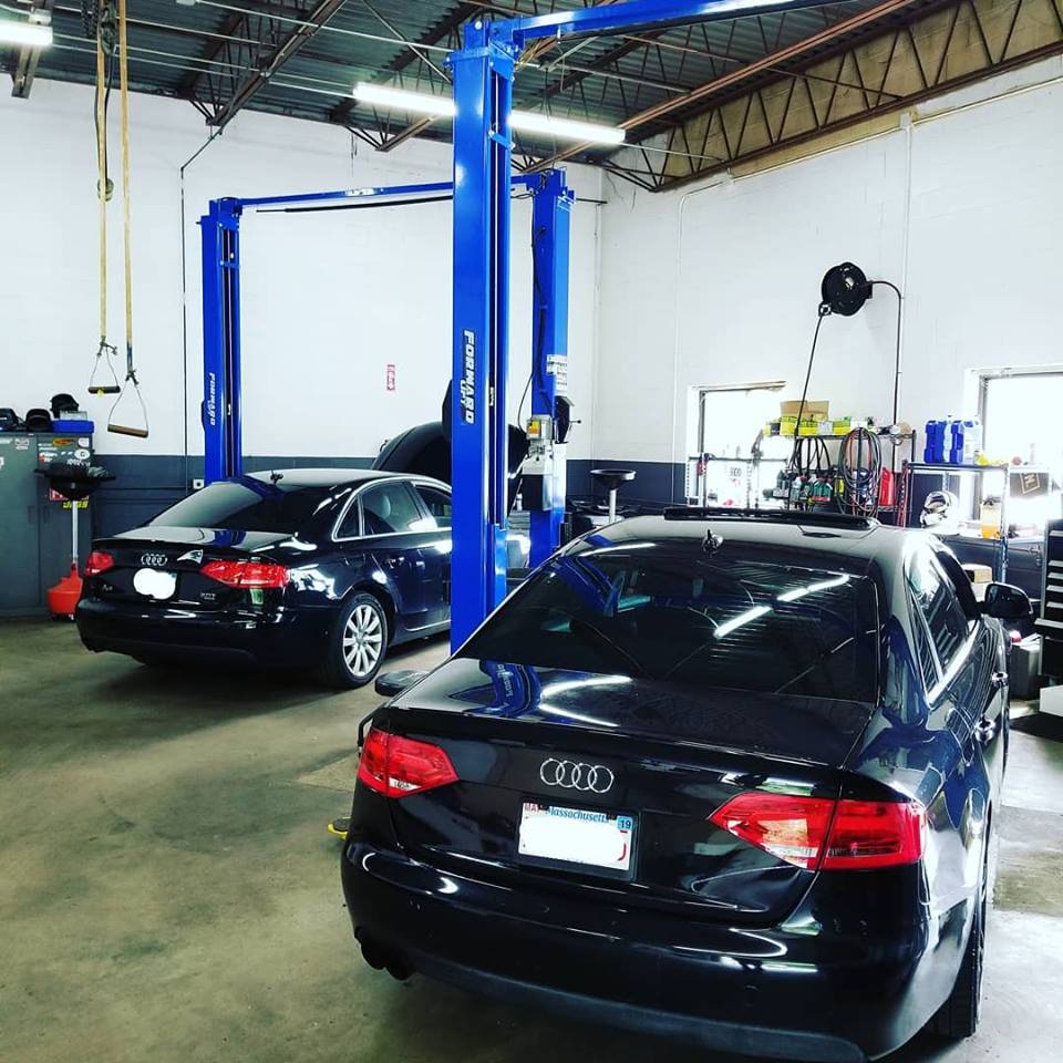 2audis.jpg